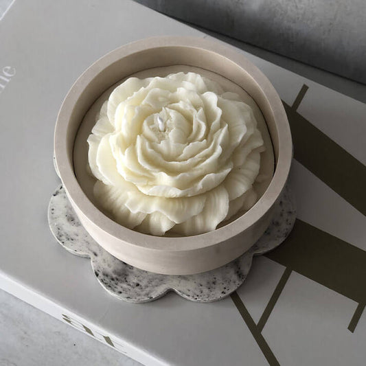 Custom-Made Round Bowl Candle with Rose Top – Handcrafted Soy Wax, Unique Floral Decor